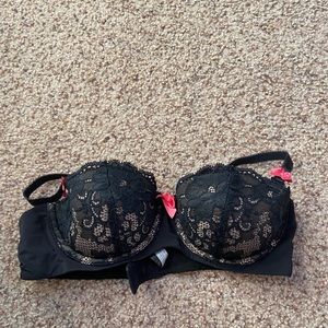 black bra with lace